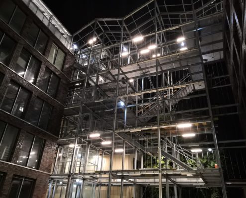 Vertikalgarten_Nachtaufnahme_743-5120x3840